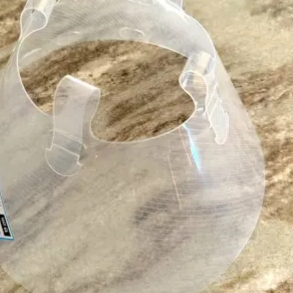 Buster e-collar small 16cm for yorkie-poo size dog. Adjustable. NWT. Never used.